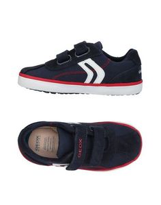 Низкие кеды и кроссовки Geox