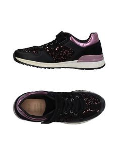Низкие кеды и кроссовки Geox