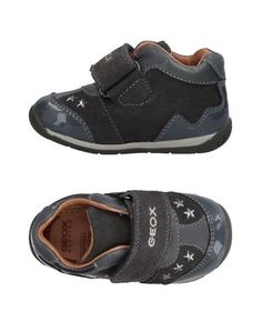 Низкие кеды и кроссовки Geox
