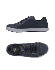 Низкие кеды и кроссовки Geox