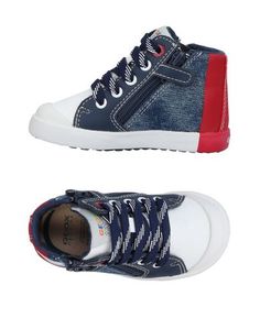 Низкие кеды и кроссовки Geox