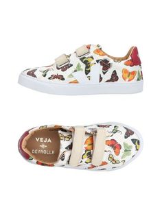 Низкие кеды и кроссовки Veja