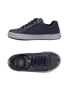 Низкие кеды и кроссовки Geox