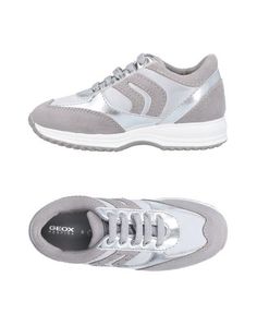 Низкие кеды и кроссовки Geox