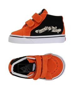 Низкие кеды и кроссовки Vans
