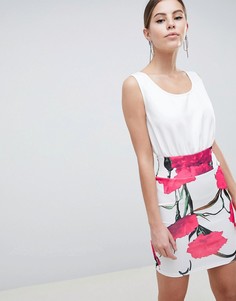 Приталенное платье 2-в-1 с крупным цветочным принтом на юбке AX Paris - Кремовый