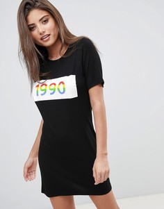Платье-футболка с принтом Boohoo - Черный
