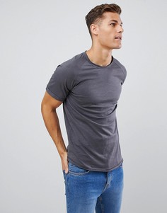 Удлиненная футболка с рукавами реглан и необработанным краем Jack & Jones Originals - Черный