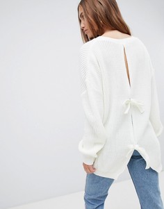 Джемпер с завязками на спине PrettyLittleThing - Кремовый