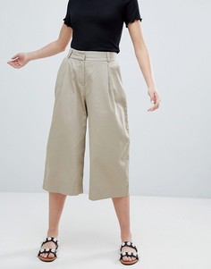 Бежевые укороченные брюки с широкими штанинами Monki - Бежевый