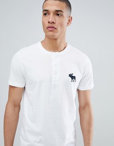 Белая футболка хенли с логотипом Abercrombie & Fitch - Белый
