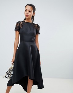Платье миди с асимметричным краем и кружевными рукавами Chi Chi London - Черный