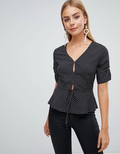 Блузка в горошек на пуговицах PrettyLittleThing - Черный