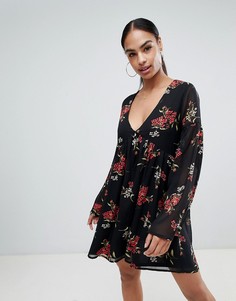 Свободное платье с цветочным принтом PrettyLittleThing - Черный