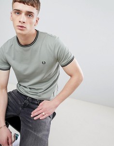 Футболка цвета хаки с контрастной отделкой Fred Perry - Зеленый