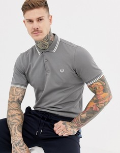 Серое поло с контрастной отделкой на воротнике Fred Perry - Серый