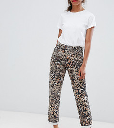 Джинсы из жесткого и плотного денима в винтажном стиле с леопардовым принтом ASOS DESIGN Petite Ritson - Мульти