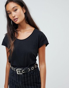 Черная футболка с овальным вырезом Pull&Bear - Черный