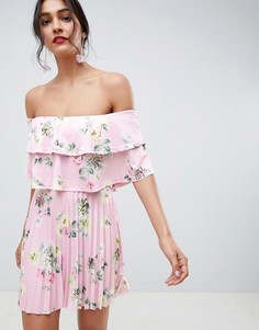 Платье мини с широким вырезом, ярусной оборкой и плиссированной юбкой ASOS DESIGN - Мульти