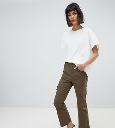 Эластичные расклешенные брюки цвета хаки ASOS DESIGN - Зеленый