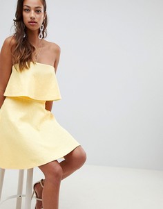 Короткое приталенное платье с кружевом ASOS DESIGN - Желтый