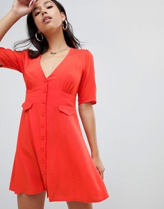 Короткое приталенное платье мини на пуговицах и с карманами ASOS DESIGN - Красный
