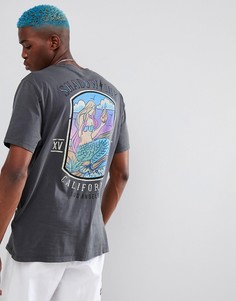 Свободная футболка с принтом на спине и эффектом кислотной стирки ASOS DESIGN - Серый
