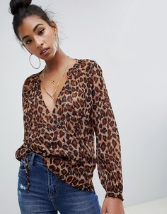 Полупрозрачная oversize-блузка с запахом и звериным принтом ASOS DESIGN - Мульти