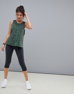 Майка с камуфляжным принтом ASOS 4505 - Зеленый