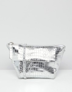 Замшевая сумка через плечо с эффектом металлик ASOS DESIGN - Серебряный