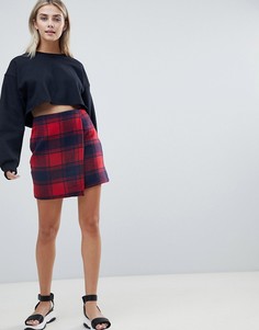 Мини-юбка с запахом в клетку тартан PrettyLittleThing - Красный