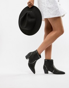 Faith chariot hot sale croc boots