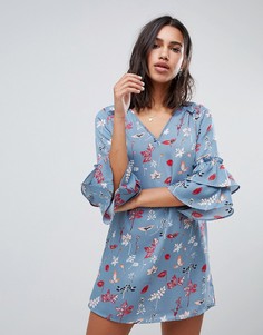 Яркое свободное платье с цветочным принтом и ярусными рукавами Vero Moda - Мульти