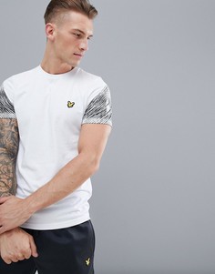Белая футболка с принтом на рукавах и логотипом Lyle & Scott Fitness Whitfell - Белый