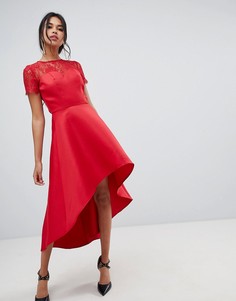 Красное платье миди с асимметричным краем и кружевными рукавами Chi Chi London - Красный