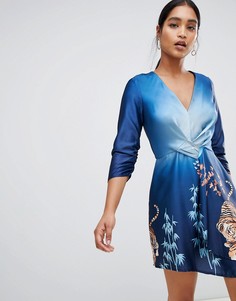 Платье с принтом и эффектом омбре Liquorish - Синий
