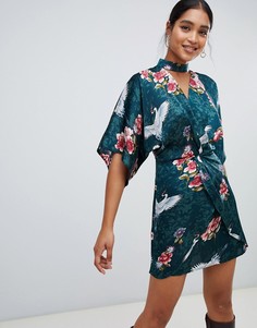 Liquorish kimono floral and bird print mini dress with choker neck and twist front - Зеленый