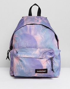 Розовый рюкзак с уплотнением и принтом Eastpak Pakr - Розовый