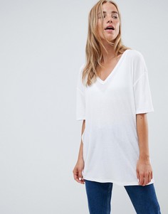 Белая oversize-футболка в рубчик c V-образным вырезом ASOS DESIGN - Белый