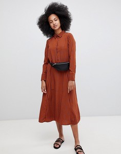 Свободное платье миди в клетку Monki - Мульти