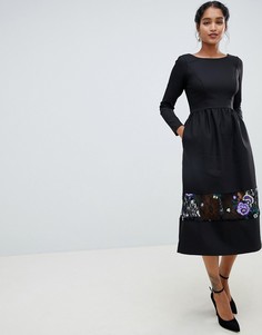 Платье миди с длинными рукавами и вышивкой Closet London - Мульти
