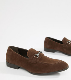 ASOS DESIGN Wide Fit vegan friendly loafers in brown faux suede with snaffle - Коричневый