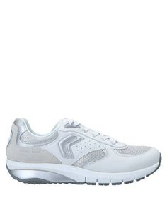 Низкие кеды и кроссовки Geox