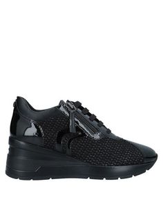 Низкие кеды и кроссовки Geox