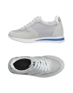 Низкие кеды и кроссовки Golden Goose Deluxe Brand