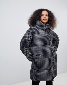 Дутая куртка в клетку Monki - Мульти