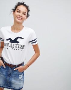 Футболка с полосками на рукавах и логотипом Hollister - Белый