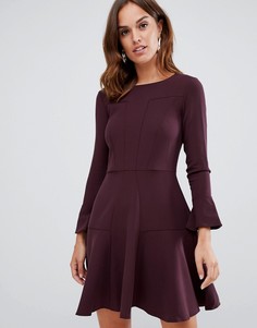Короткое приталенное платье со вставками Closet London - Красный