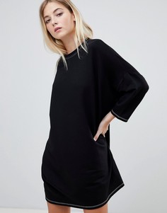 Платье-футболка в стиле oversize с контрастной строчкой Pull&bear - Черный