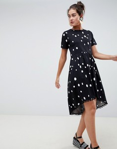 Свободное платье в горошек с асимметричным краем и помпонами ASOS DESIGN - Мульти